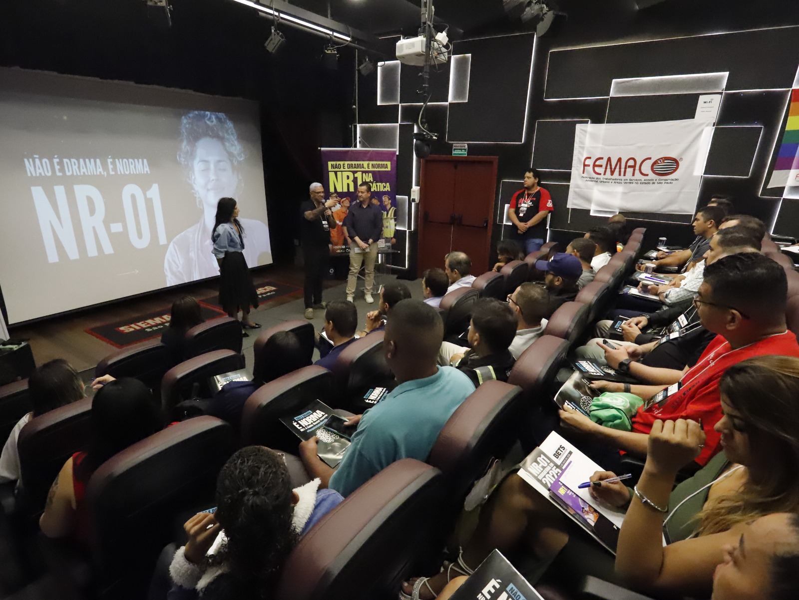 FEMACO reforça debate sobre saúde mental e riscos das apostas on-line em nova edição da campanha “Não é drama, é norma”
